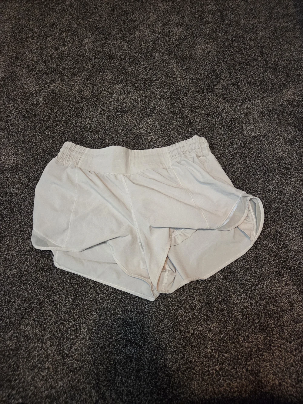lululemon athletica Light Blush Running Shorts - Picture 2 of 2